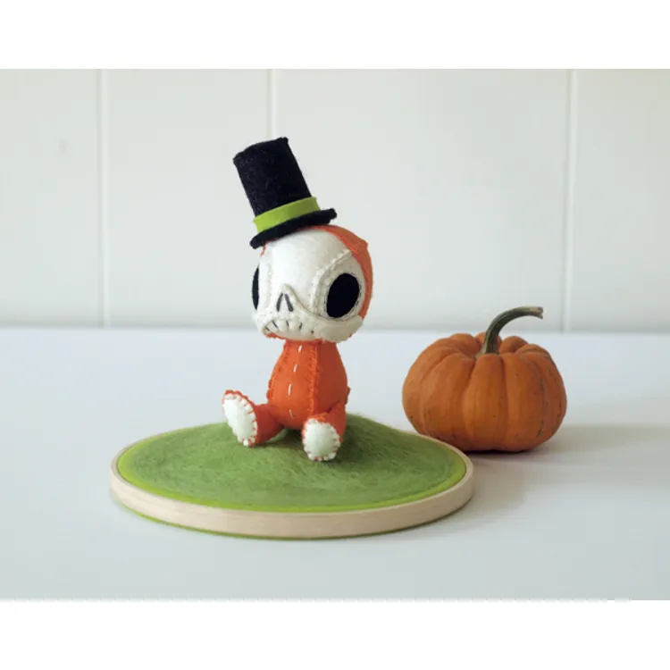 Nonesuch Garden Halloween Orange Felt Mini Skelve