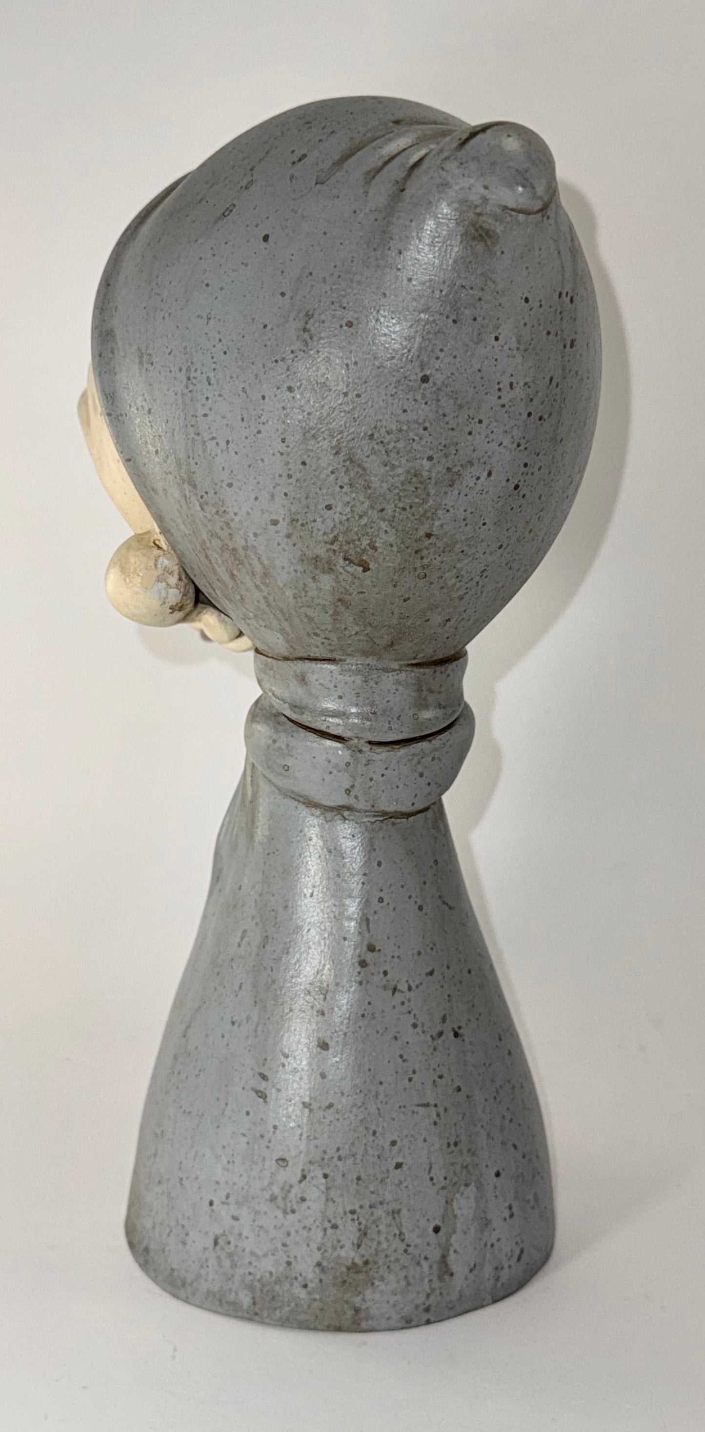 Grieving Greeter Skelve