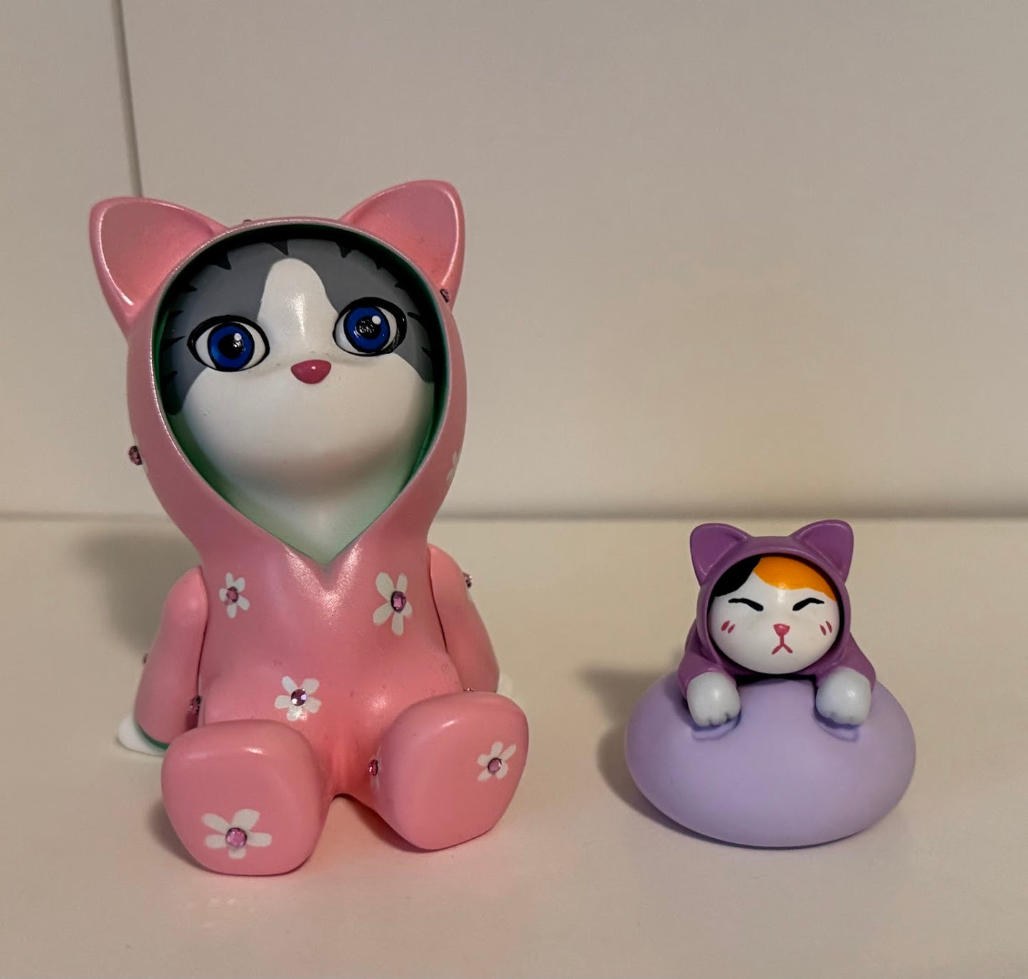 Mellow Meow w/Kitten