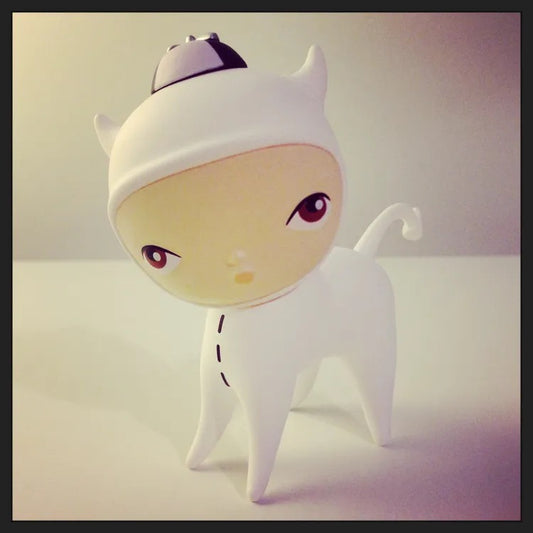 Wandering Misfits White Dexter