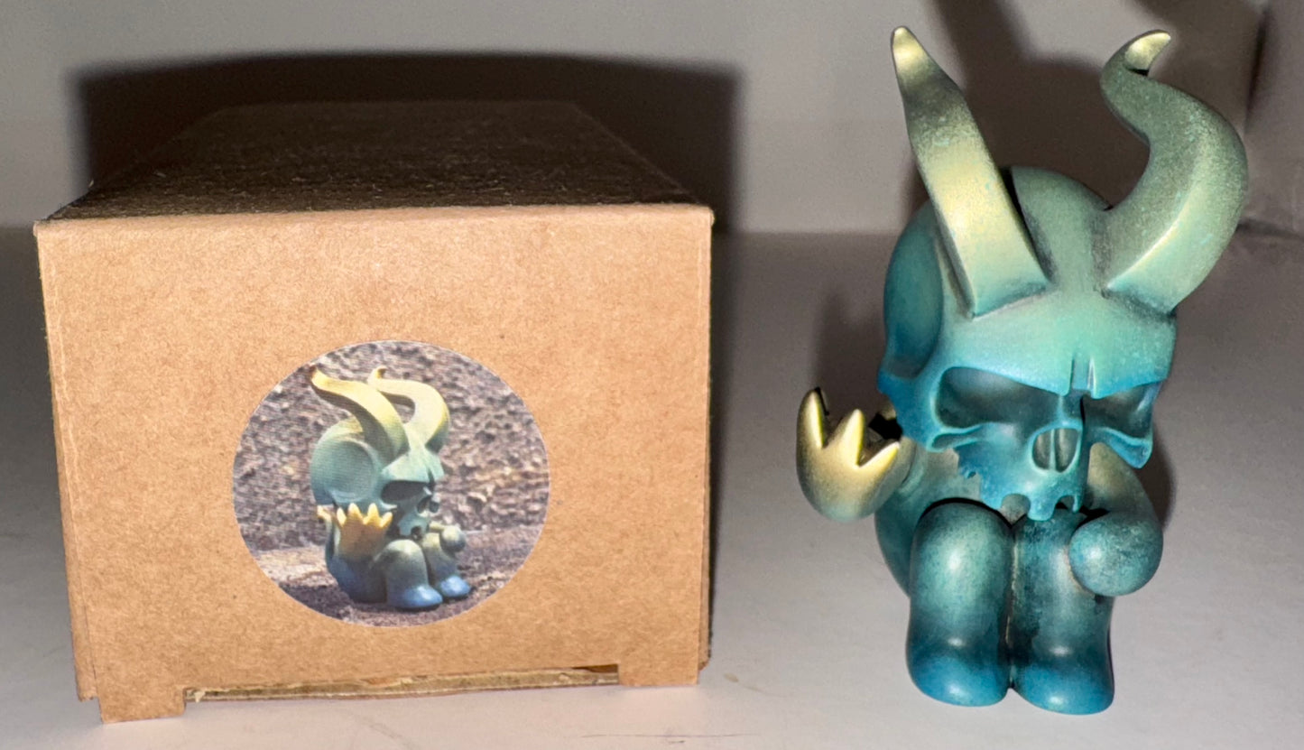 Celadon Hornskull Claw